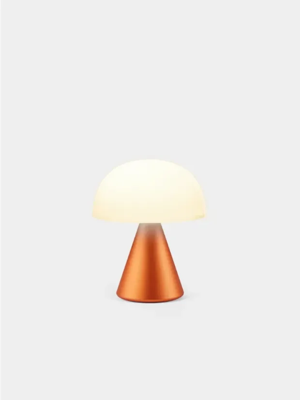 LED lampa Mina M od Lexon