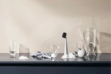 Dávkovač mydla - silikónový - mramorovo sivý od Eva Solo