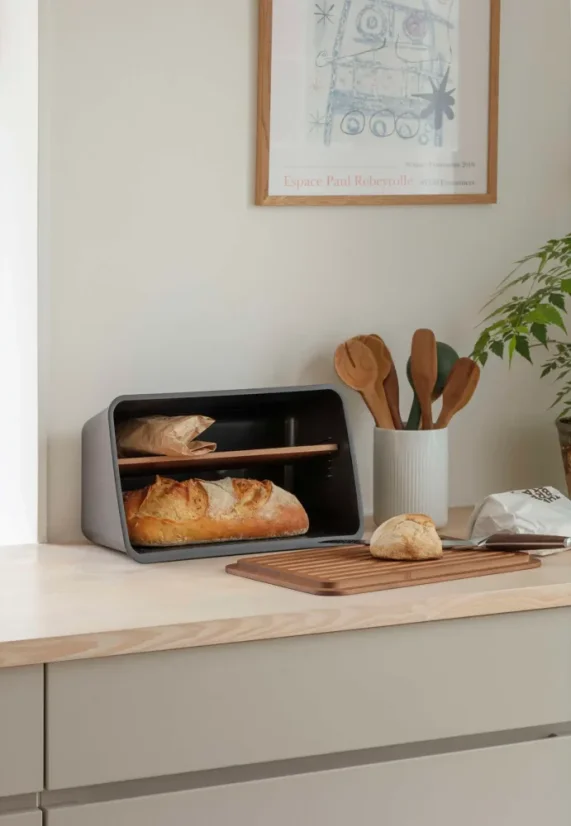 Chlebník Nordic Kitchen čierny od Eva Solo