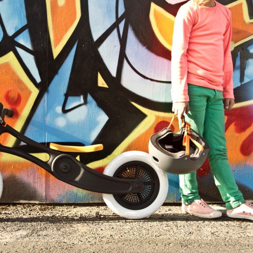 Doplnky k odrážadlu a trojkolke z recyklovaného materiálu od Wishbone