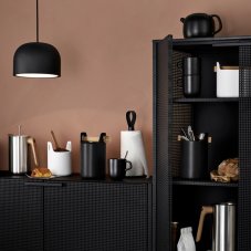 Držiak na kuchynské utierky s koženým pútkom od Eva Solo